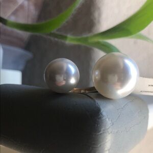 Elegant Silver Pearl Ring